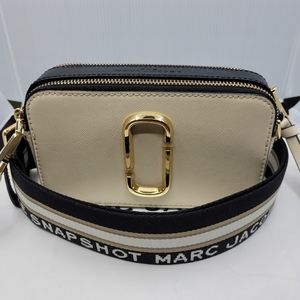 Marc Jacobs The Snapshot